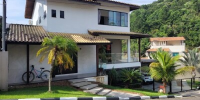 4 room  House for sale in Avenida das Arapongas, Balneário Camboriú, Santa Catarina