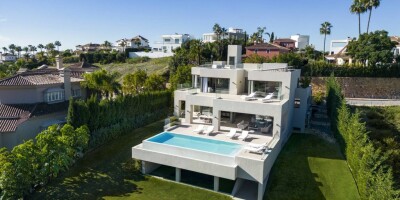 Villa for sale in Marbella, Andalusia