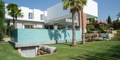Villa for sale in Marbella, Andalusia