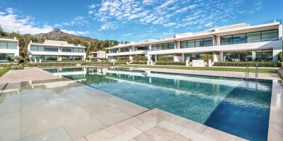 4 bedroom  Semidetached House for sale in The Golden Mile, Spain