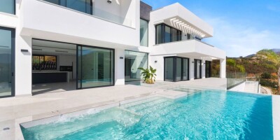 Villa for sale in Marbella, Andalusia