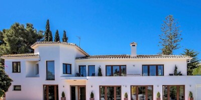 8 bedroom  Villa for sale in San Pedro de Alcántara, Andalusia