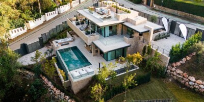 6 bedroom  Villa for sale in Marbella, Andalusia