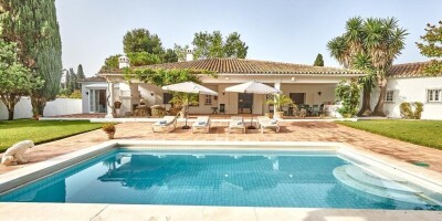 4 bedroom  Villa for sale in Estepona, Spain