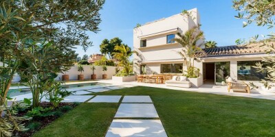 Villa for sale in Marbella, Andalusia