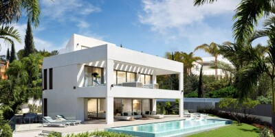 Villa for sale in Marbella, Andalusia