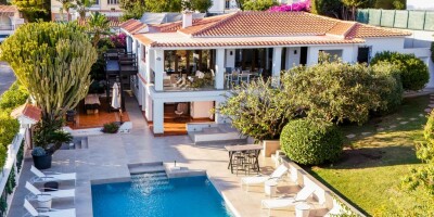 6 bedroom  Villa for sale in La Campana, Andalusia