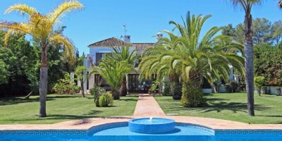 6 bedroom  Villa for sale in Marbella, Spain