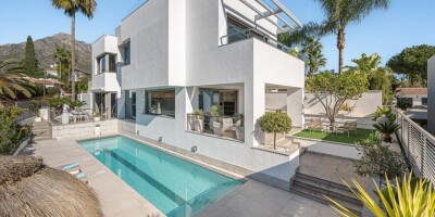 Villa for sale in The Golden Mile, Marbella, Andalusia