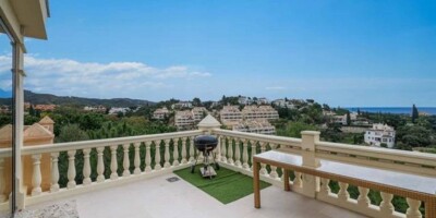 Villa for sale in Marbella, Andalusia