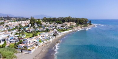 2 bedroom  Villa for sale in Estepona, Andalusia