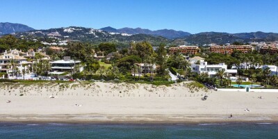 Villa for sale in Los Monteros, Spain