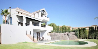 4 bedroom  Villa for sale in Estepona, Spain