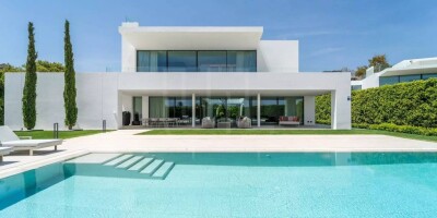 5 room  Villa for sale in Marbella, Andalusia