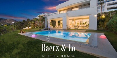 7 room  Villa for sale in Marbella, Andalusia
