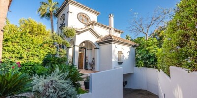 Villa for sale in Marbella, Andalusia