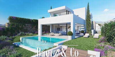 6 room  Villa for sale in Estepona, Andalusia