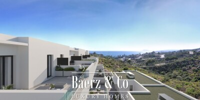 7 room  Villa for sale in Estepona, Andalusia