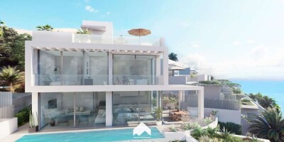Villa for sale in Almuñécar, Spain