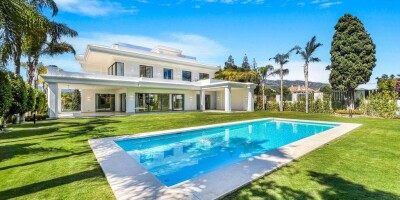 6 bedroom  Villa for sale in Marbella, Andalusia