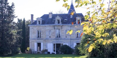 Castle for sale in Bordeaux, France