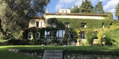 9 room  Villa for sale in Vence, French Riviera