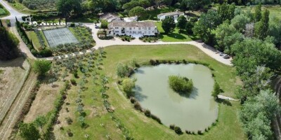 Villa for sale in Arles, France