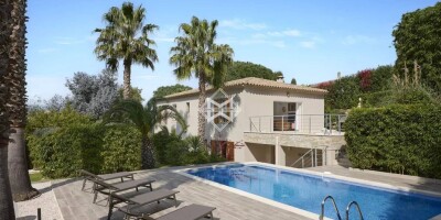 7 room  Villa for sale in Cannes, France