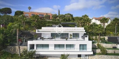 6 room  Villa for sale in Cannes, France