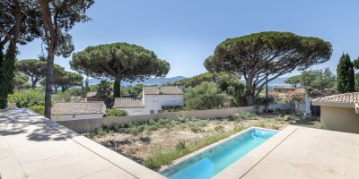 8 room  House for sale in Saint-Tropez, French Riviera
