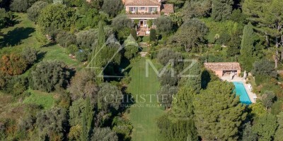 12 room  Villa for sale in Mougins, French Riviera