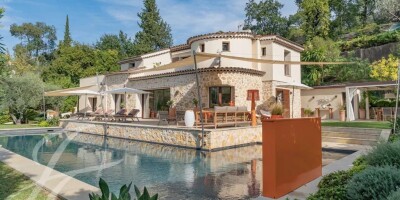 6 room  House for sale in Mougins, French Riviera