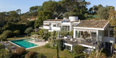 6 bedroom  Villa for sale in Valbonne, France