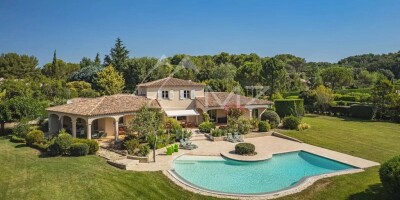 4 bedroom  House for sale in Aix-en-Provence, French Riviera