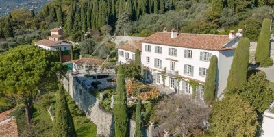 20 room  House for sale in Grasse, France