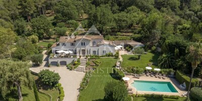11 room  Villa for sale in Valbonne, France