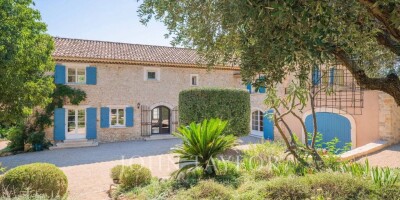 10 room  House for sale in Aix-en-Provence, France
