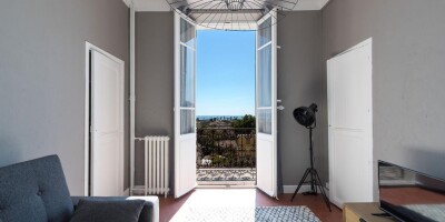 17 room  Hotel for sale in Villeneuve-Loubet, France