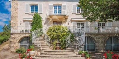 20 room  House for sale in Apt, French Riviera
