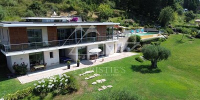 4 bedroom  Villa for sale in Vence, France