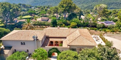 18 room  Villa for sale in Valbonne, France