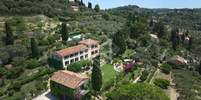 Farmhouse for sale in Grasse, France