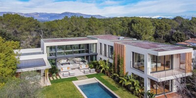 5 bedroom  Villa for sale in Mougins, France