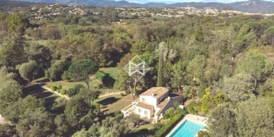Villa for sale in Cogolin, France