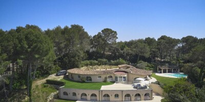 10 room  Villa for sale in Mouans-Sartoux, France