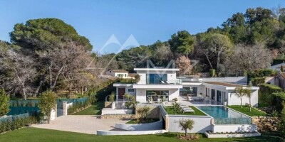 14 room  House for sale in Le Cannet, France
