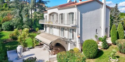Villa for sale in Mougins, French Riviera