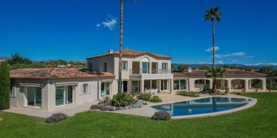 12 room  Villa for sale in Biot, French Riviera