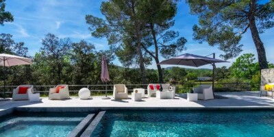 6 bedroom  Villa for sale in Brignoles, France