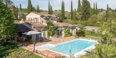6 room  Villa for sale in Grasse, France